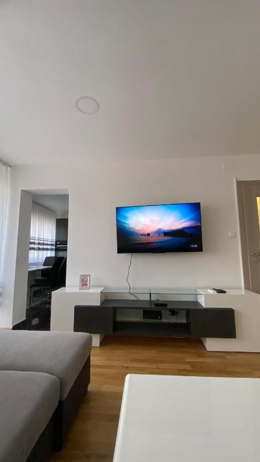 M.B.A. Apartments Карловац Экстерьер фото